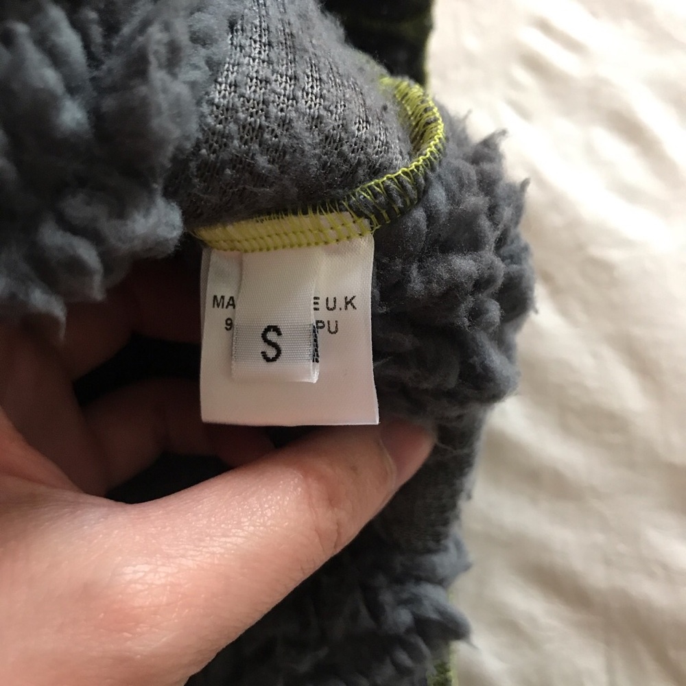 SOLD.NWT Helenamanzano Turtleneck - Picture 7 of 7
